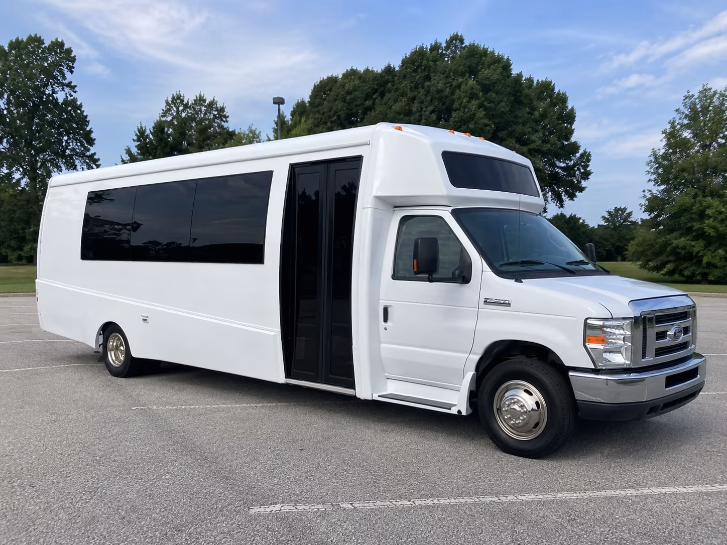 Anaheim Birthday, Sweet 16, & Quinceañera Party Bus Rentals